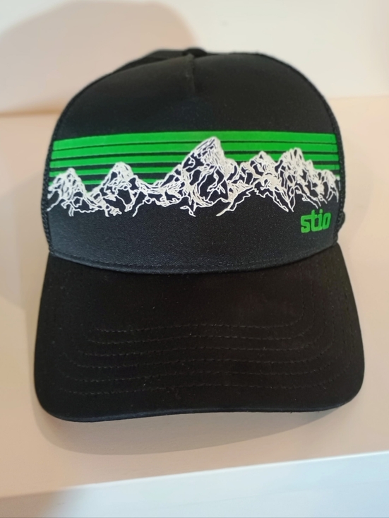 Stio Other - Y2k 90s Stio Black Cap with Green Stripe and White Mountain Design